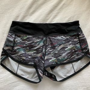 Lululemon Speed Short 4-Way Stretch 2.5”
